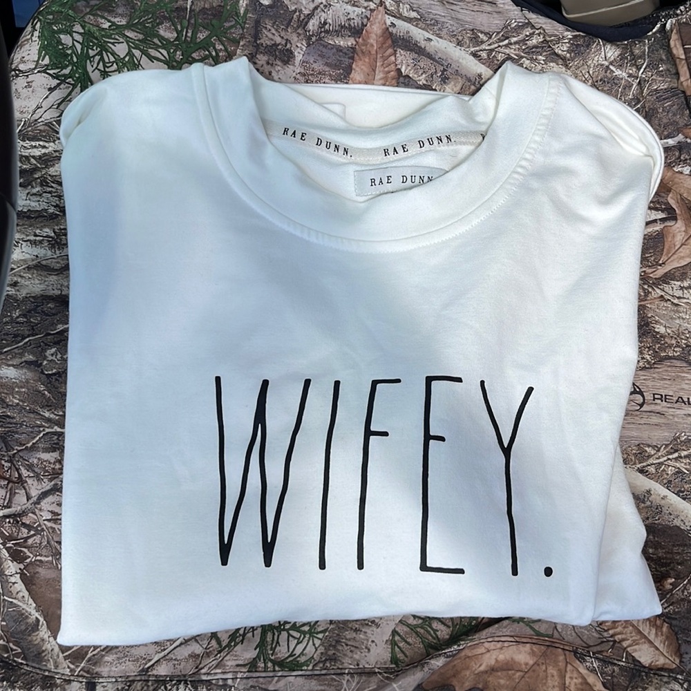 Rae Dunn long Sleeve